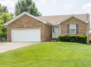 3316 Pioneer Trl, Shepherdsville, KY 40165
