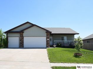 70 Switchgrass Ln, Bennet, NE 68317
