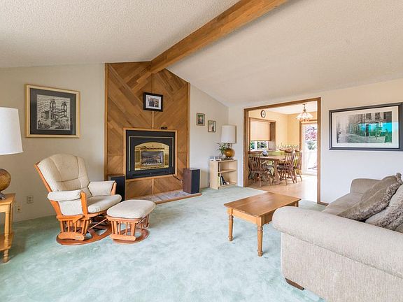 2nd image of 221 Silverwood Ct