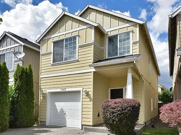 17617 SW September Ln, Beaverton, OR 97003