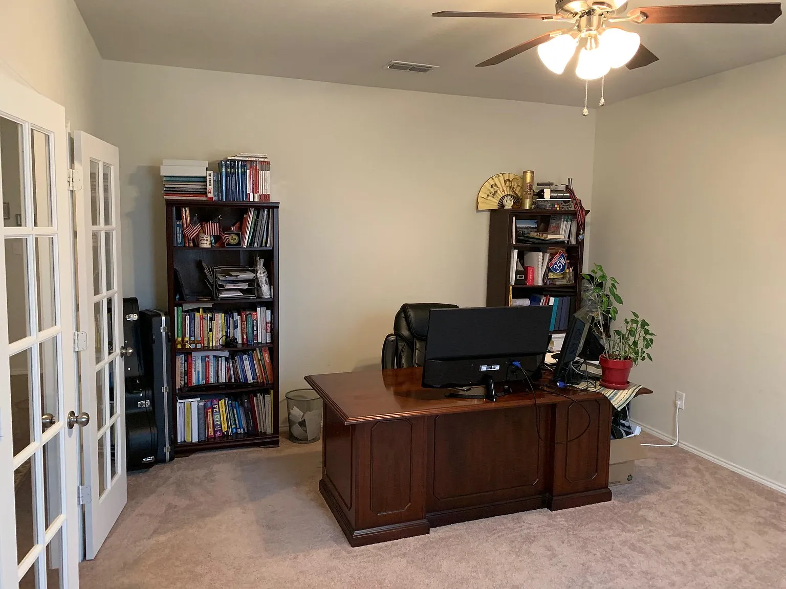 3 bed, 1975 sqft, $2,375 — Photo 4