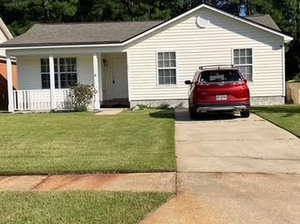 685 Rushing St, Richmond Hill, GA 31324
