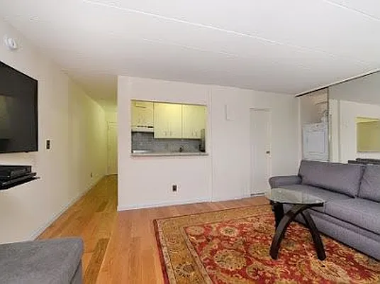 Rented by Owner | media 12