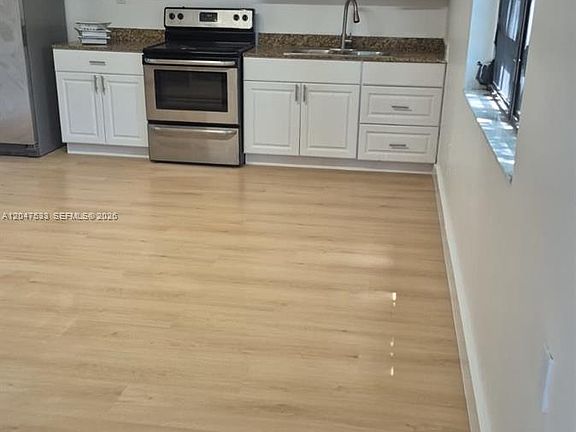 5th image of 257 W 45th St #2