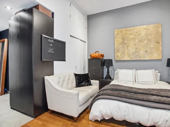 1 Wall Street Court image 5 of 7