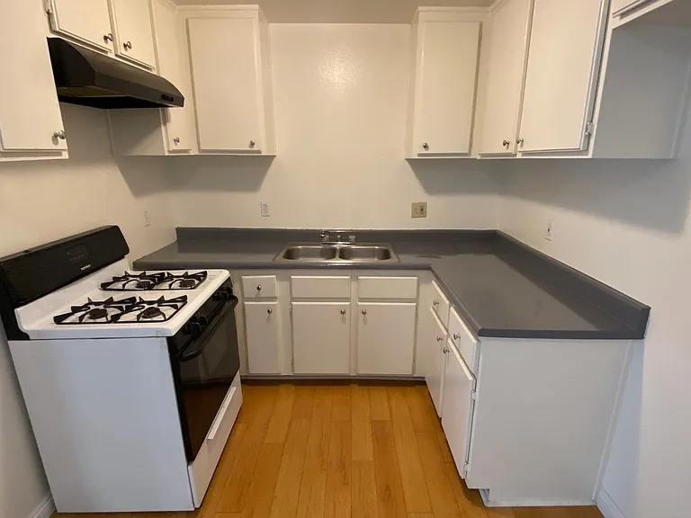 Apt Nelson — Photo 6