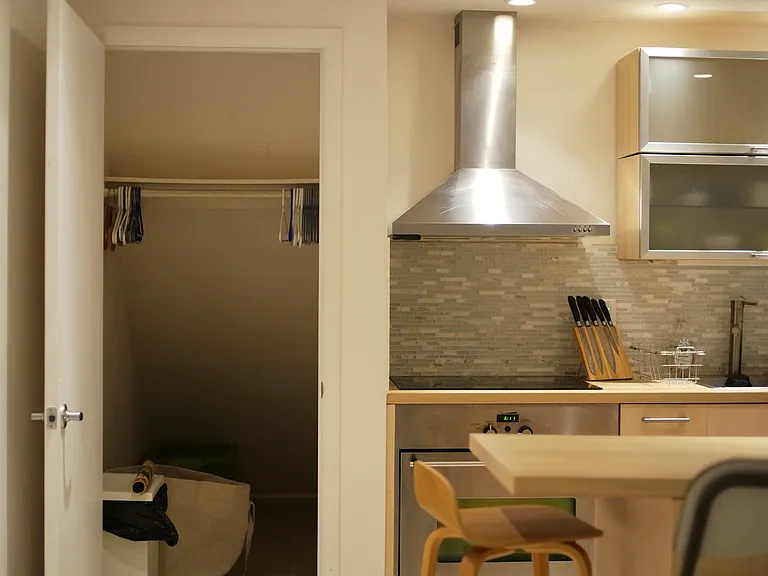 9 Manhattan Pl — Photo 10