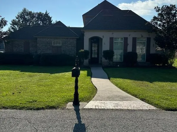 111 Newbury Ln, Sunset, LA 70584