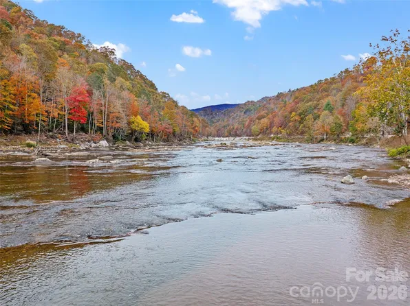 0 Sams Branch Rd, Green Mountain, NC 28740