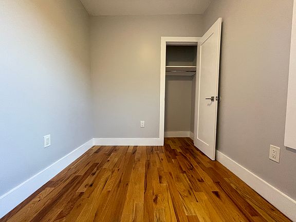 5th image of 19 Jewett Ave #37E