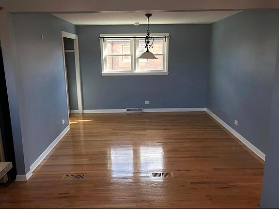 5th image of 7153 S Millard Ave #2