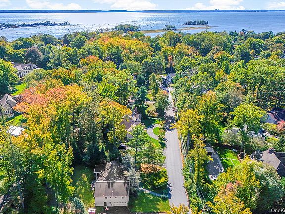 2nd image of 37 Barlow Lane