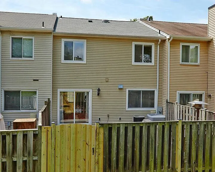 5407 Helm Ct — Photo 37
