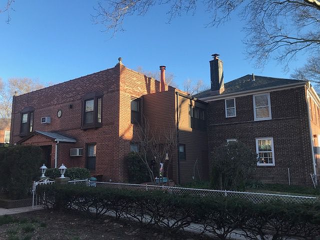 2nd image of 3935 45th St