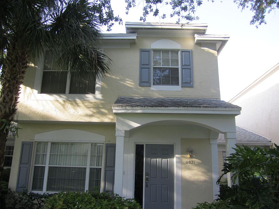 Front faces the courtyard