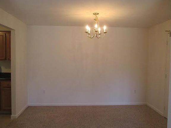 5th image of 55 Elmwood Park #899