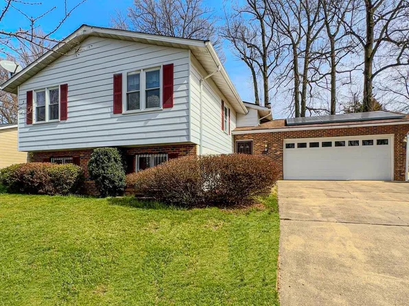 110 Castleton Dr, Upper Marlboro, MD 20774
