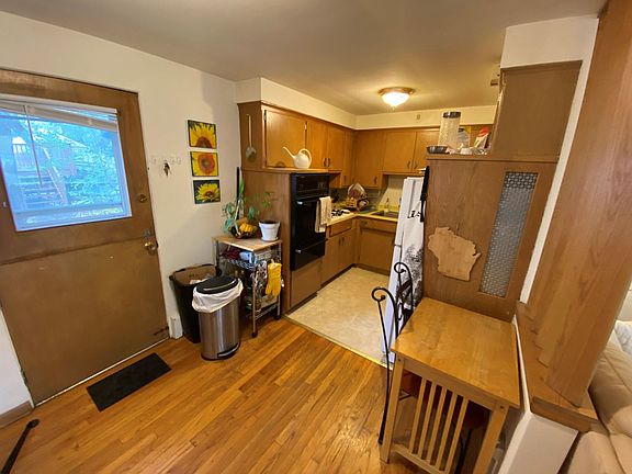 2nd image of 506-518 Shepard Terrace N Franklin Ave #602-1B
