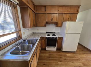 800 W Mullan Ave, Waterloo, IA 50701