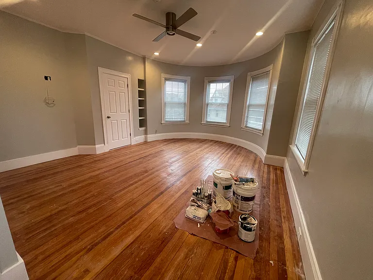 62 Charlotte St #3 — Photo 16