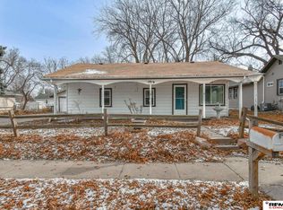 1916 N 32nd St, Lincoln, NE 68503