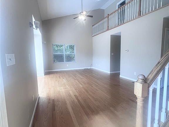 4th image of 11 Cabanne Townhome Dr