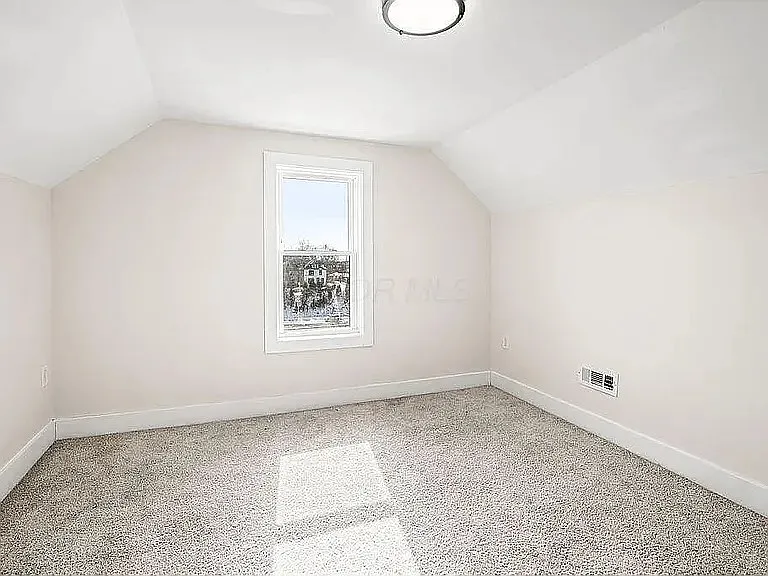 1282 Cole St — Photo 10