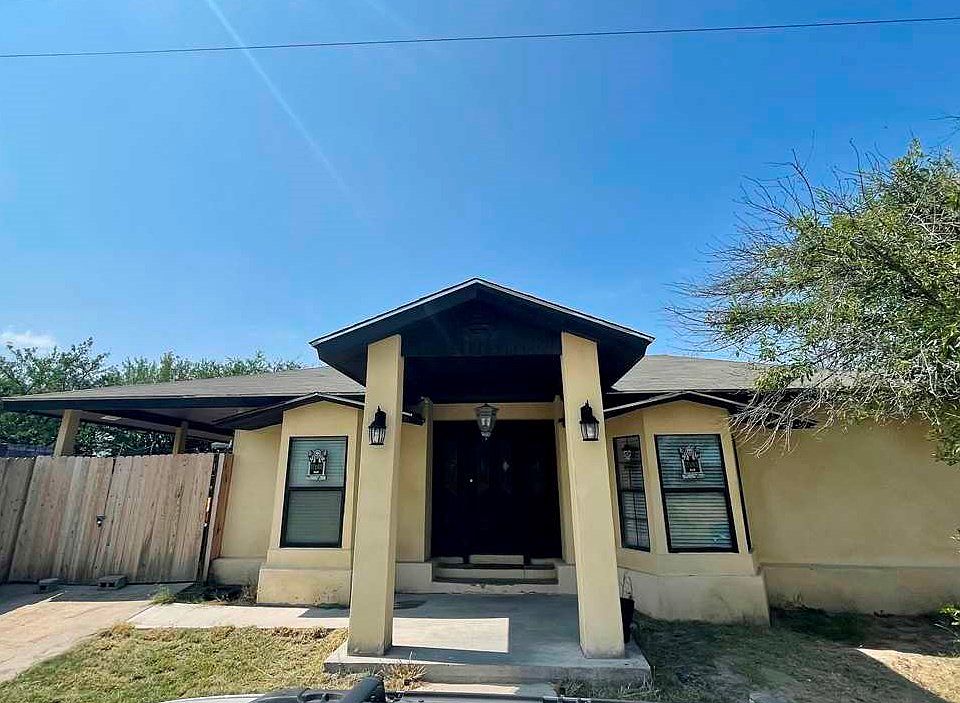 1st image of 145 Alicante Dr