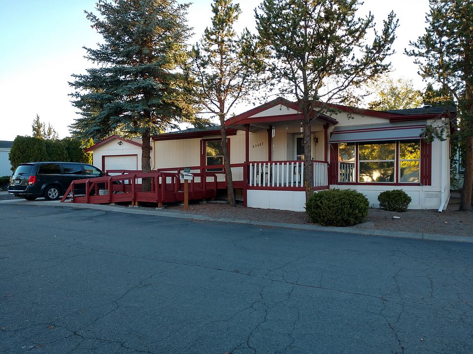 Front of house facing East

