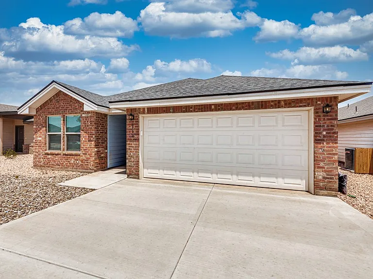 8213 E County Road 111 — Photo 28