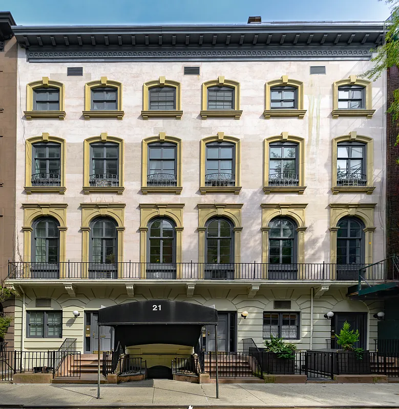 21 West 9th Street #2F in Greenwich Village, Manhattan | StreetEasy