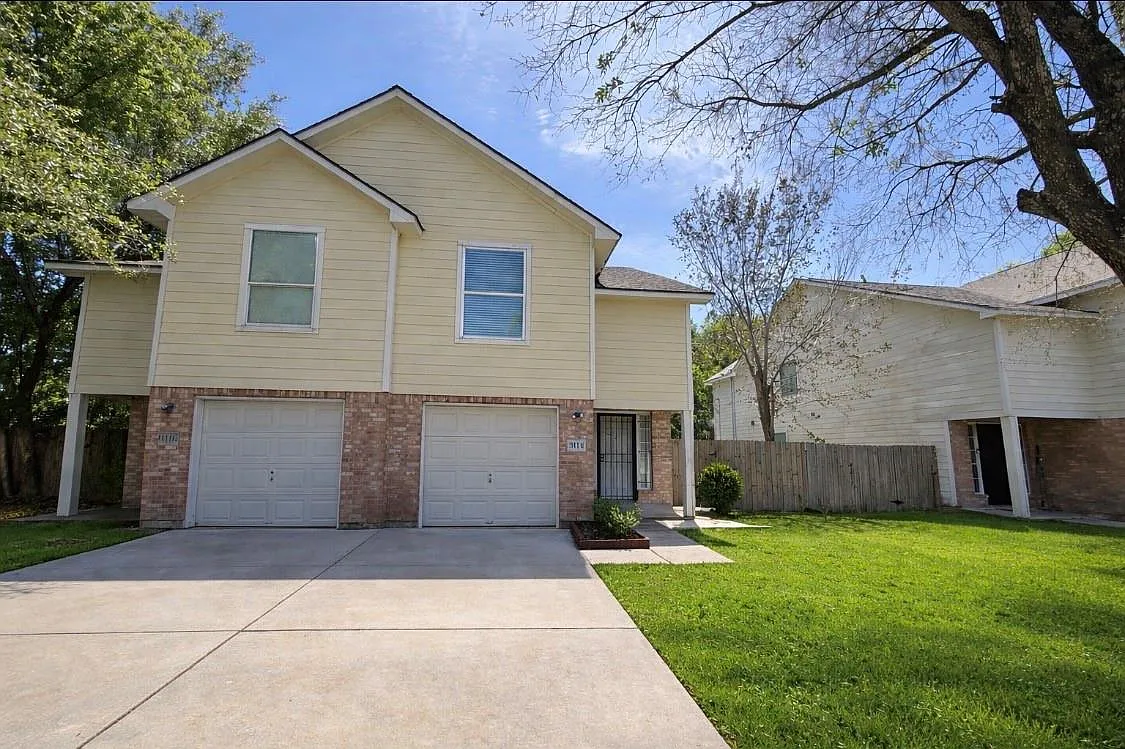 3 bed, 2.5 bath, 1724 sqft, $2,250 — Photo 1