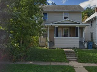 135 Warren Ave, Aurora, IL 60505