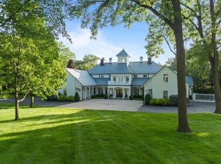 N1807 Sidney Smith Ln, Lake Geneva, WI 53147