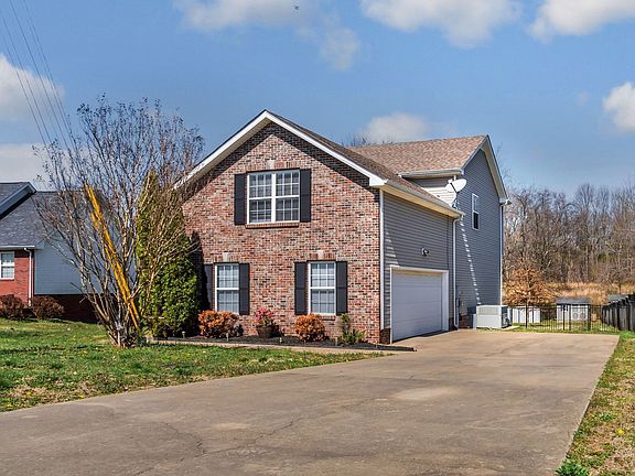 2nd image of 3143 Clydesdale Dr
