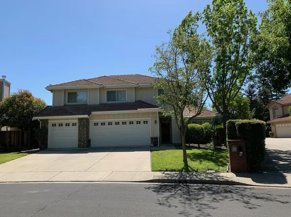 2065 Walnut Shadows Ct, Concord, CA 94518