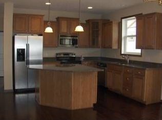 6240 Ranier Ln N, Maple Grove, MN 55311