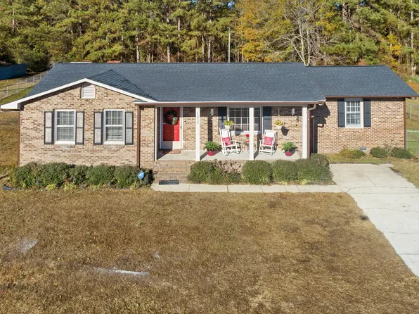 1352 Berry Lewis Road, Bladenboro, NC 28320