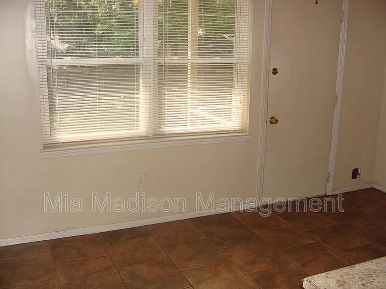 1 Oak Forest Ln #C — Photo 7