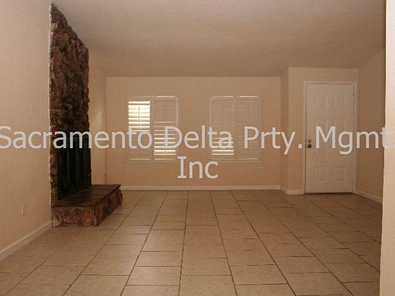 3rd image of 5308 Meadow Park Way