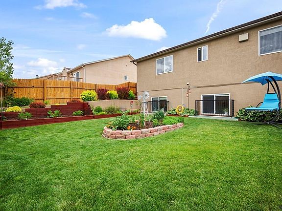 5th image of 307 High Meadows Dr