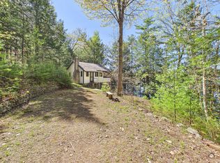587 Scenic Drive E, Manchester, ME 04351