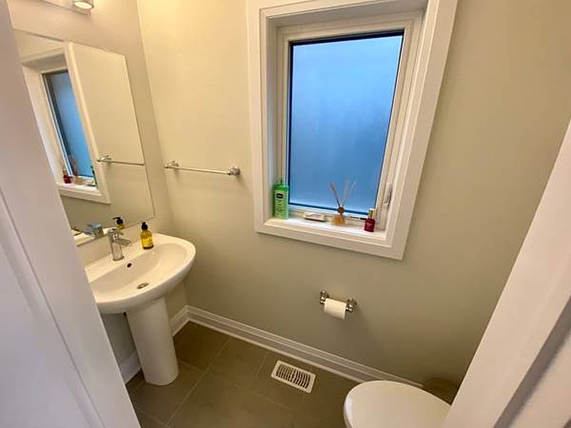 Kitchener House for rent - 3 Bedrooms — photo 7