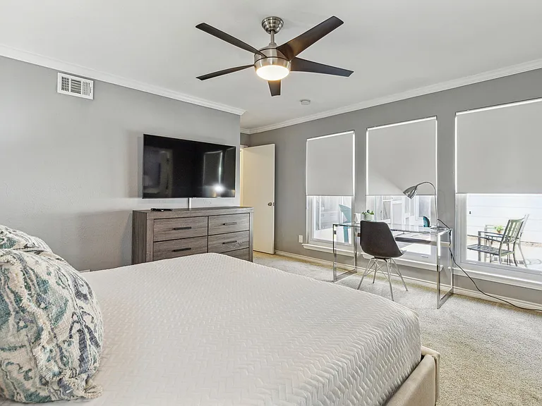 1819 Auburn Dr — Photo 20