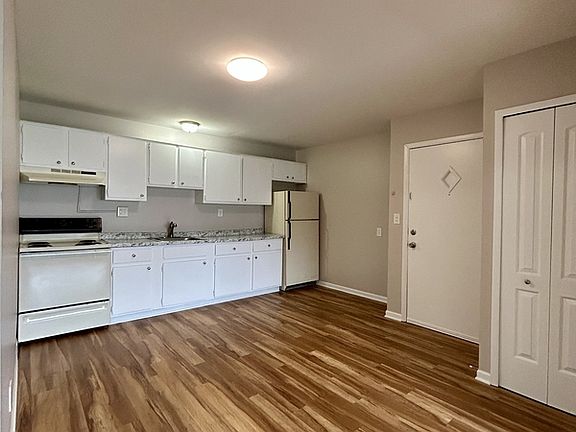 3rd image of 413 Saint John St APT 2