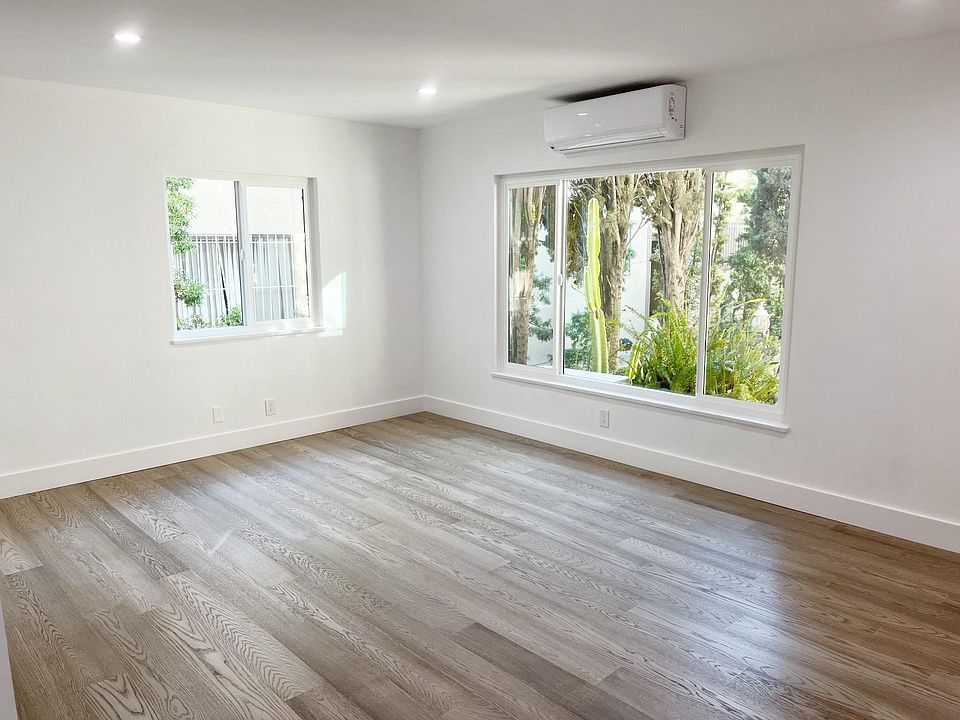 1st image of 1417 N Harper Ave APT 1
