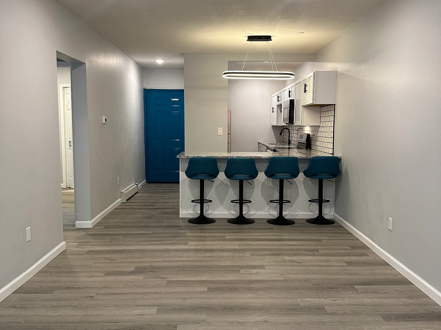 2 bed, 800 sqft, $1,500 — Photo 3
