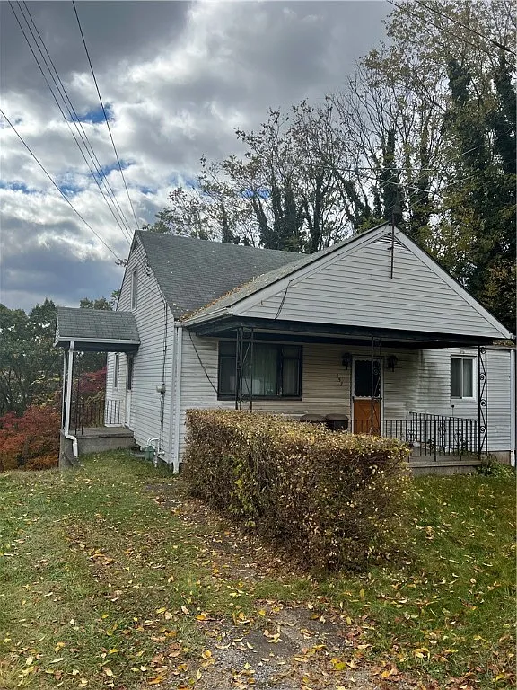 557 Neely St photo 1