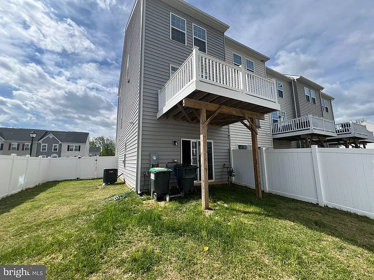 526 River Rd — Photo 43