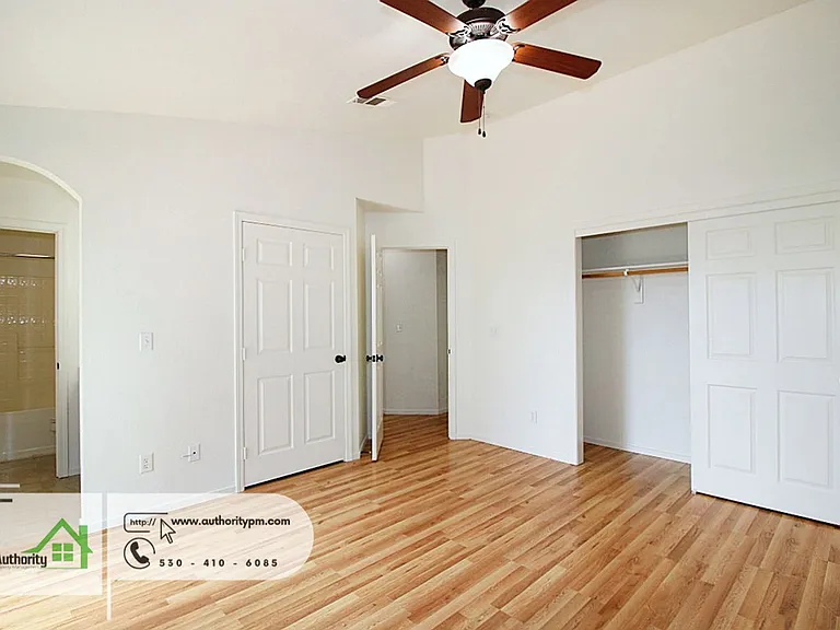 19531 Prospect Peak Ct #B — Photo 11